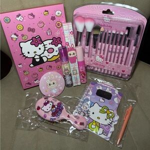 Hello Kitty Makeup Brush Set and Accessories